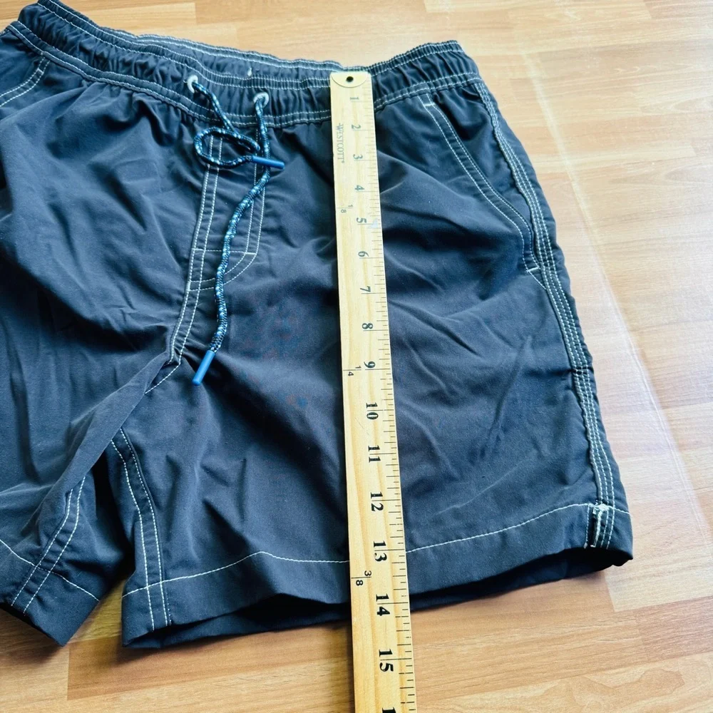 American Eagle men's black swim trunks size xs